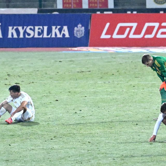Fotbalisté Sparty remizovali na půdě Dukly 1:1 | foto: Pavel Mazáč,  CNC / Profimedia