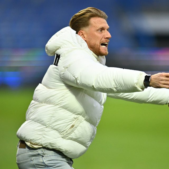 Trenér libereckého Slovanu Radoslav Kováč v zápase s Baníkem Ostrava | foto: Radek Petrášek,  ČTK