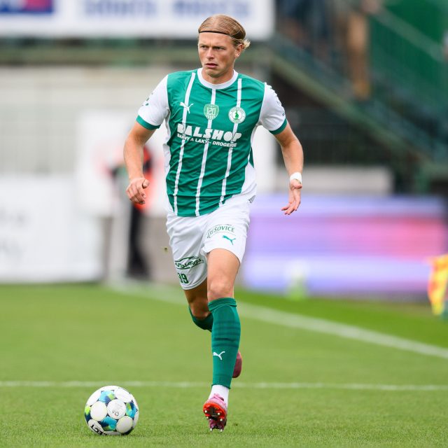 Jedním z nejlepších hráčů sezony v dresu Bohemians je estonský fotbalista Vlasij Siňavskij | foto: Vlastimil Vacek,  Právo / Profimedia