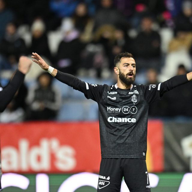 Fotbalisté Jablonce porazili v Podještědském derby Liberec 2:0. První gól vstřelil Vachtang Čanturišvili | foto: Radek Petrášek,  ČTK Fotbalisté Jablonce porazili v Podještědském derby Liberec 2:0. První gól vstřelil Vachtang Čanturišvili | foto: Radek Petrášek,  ČTK