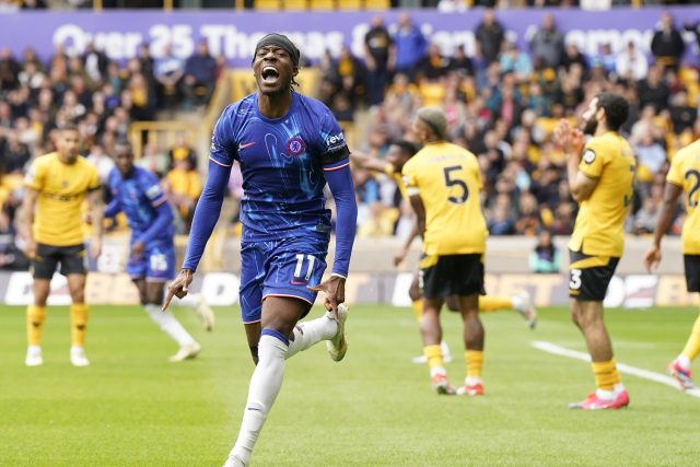 Kanonýr Chelsea Noni Madueke hattrickem zničil ve 2. kole Premier League Wolverhampton | foto: Profimeda