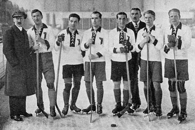 Tým bronzových medailistů ze světového šampionátu v Antverpách v roce 1920 | foto: Shutterstock