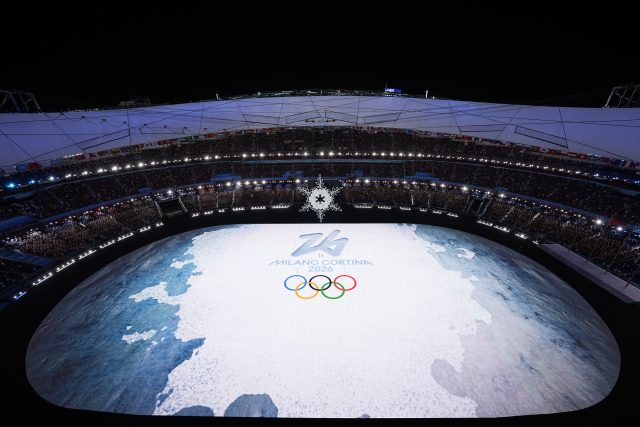 Zimní olympijské hry v roce 2026  bude hostit Itálie | foto:  Jeff Roberson,  ČTK / AP