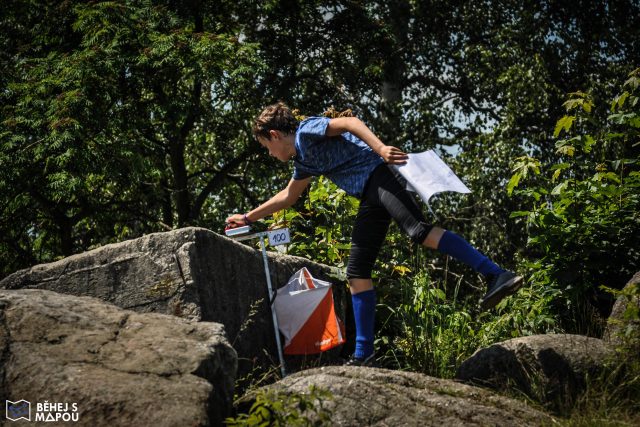 Do Jizerských hor se o víkendu přesouvají orientační běžci | foto: Alena Voborníková