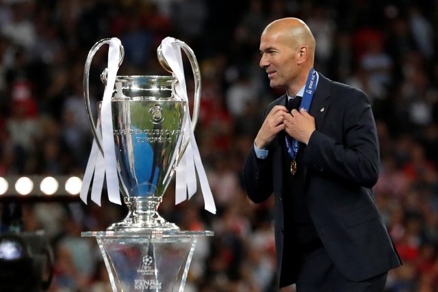 Dnes již bývalý trenér Realu Madrid Zinedine Zidane | foto: Reuters