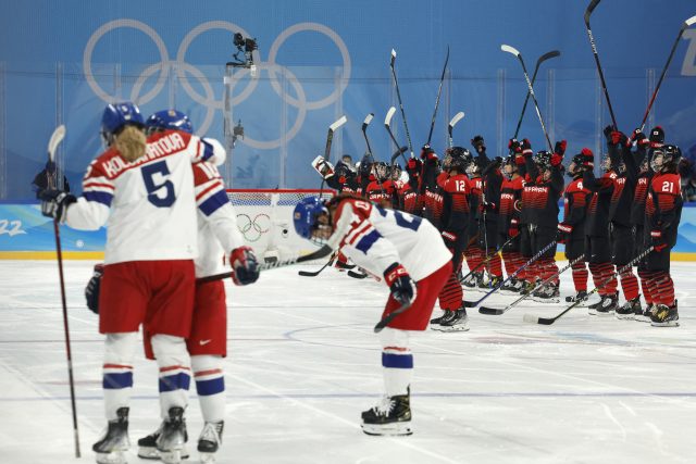 České hokejistky podlehly na olympijských hrách v Pekingu Japonsku 2:3 po samostatných nájezdech a v základní skupině B skončily druhé | foto: Jonathan Ernst,  Reuters