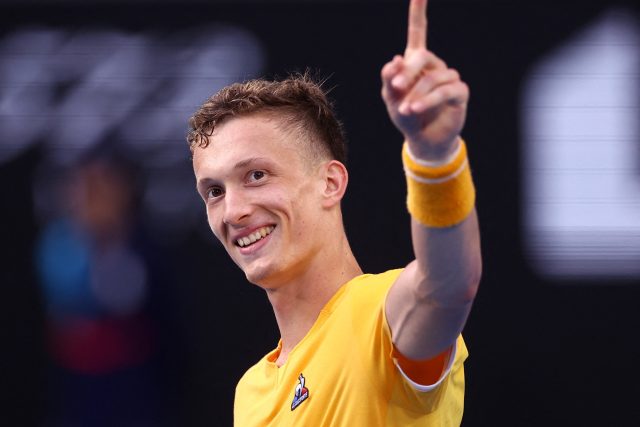 Jiří Lehečka je prvním českým tenistou ve čtvrtfinále grandslamu od roku 2018 | foto: Carl Recine,  Reuters