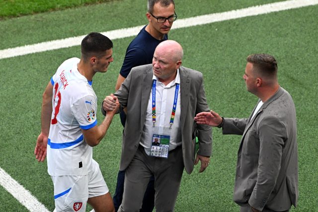 Patrik Schick musel v utkání s Gruzíí nuceně střídat kvůli svalovému zranění | foto: Annegret Hilse,  Reuters