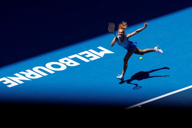 Kateřina Siniaková v zápase Australian Open | foto: Kim Kyung-Hoon,  Reuters