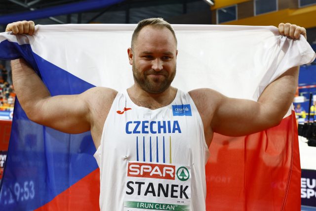 Tomáš Staněk získal na halovém mistrovství Evropy bronzovou medaili | foto: Piroschka Van De Wouw,  Reuters