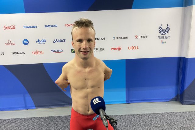 Plavec Arnošt Petráček na paralympiádě v Tokiu | foto: Zdeňka Trachtová,  Český rozhlas