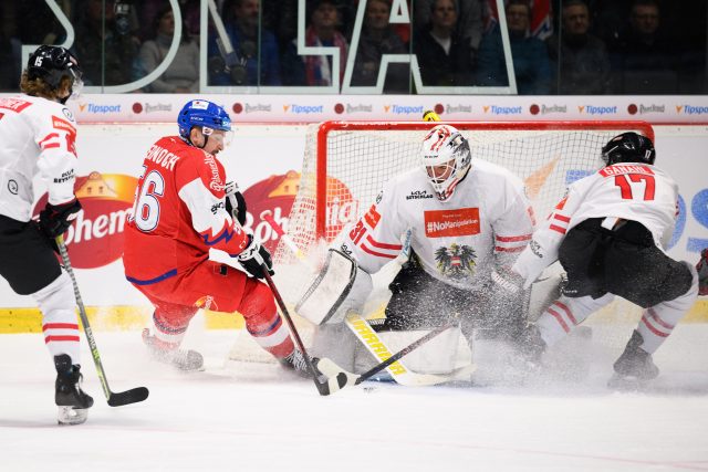 Rakouská hokejová reprezentace v přípravném utkání s Českem | foto: Vlastimil Vacek,  Právo / Profimedia