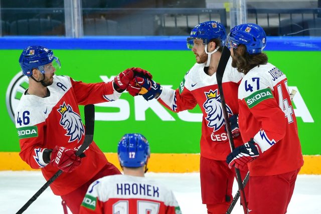 David Pastrňák a spol. předvedli na šampionátu vynikající poslední třetinu a díky nevídanému obratu získali bronzové medaile | foto: Profimedia