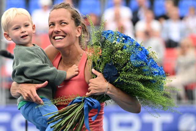 Barbora Strýcová se synem Vincentem | foto: Michal Kamaryt,  ČTK