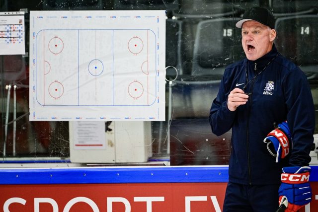 Trenér národního týmu Radim Rulík | foto: Vít Šimánek,  ČTK