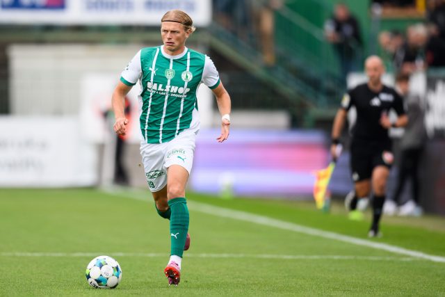 Jedním z nejlepších hráčů sezony v dresu Bohemians je estonský fotbalista Vlasij Siňavskij | foto: Vlastimil Vacek,  Právo / Profimedia